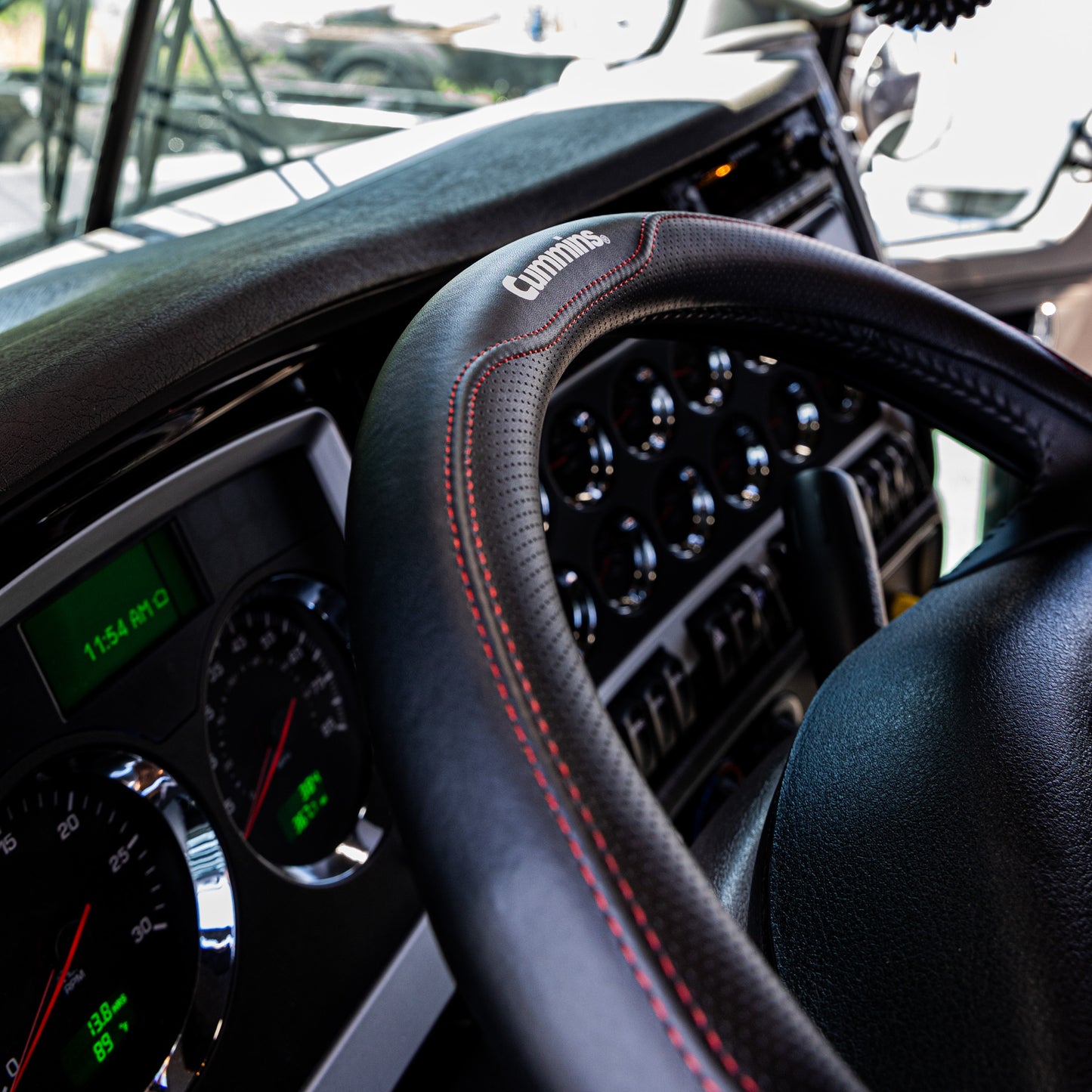 18in Steering Wheel Cover Executive